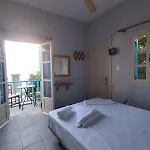 Guest house 12 Acropolis Aegiali