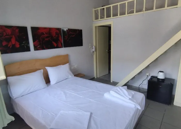 Konukevi 12 Acropolis