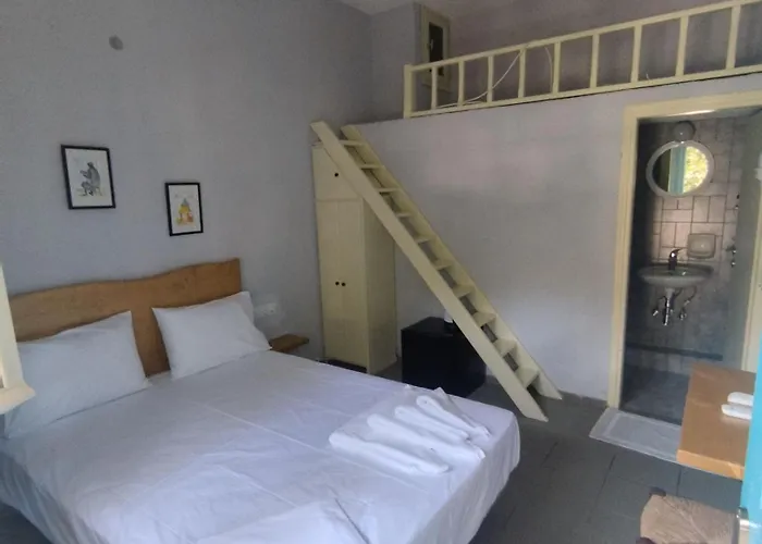 Konukevi 12 Acropolis Aegiali